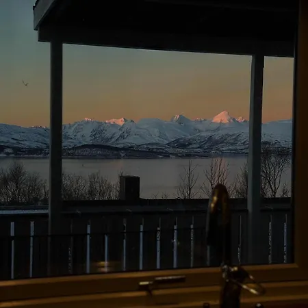 Exclusive Northernlight At Sortromsoya Semesterbostad Tromsø