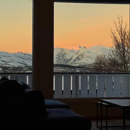 Exclusive Northernlight At Sortromsoya Tromsø
